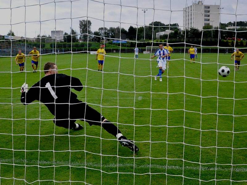 Strakoničtí fotbalisté přivezli z Benešova bod za remízu 1:1.