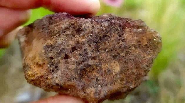 Údajný meteorit z Blatné.