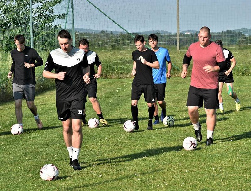 Fotbalisté Oseka jsou na novou sezonu v KP dobře připraveni.