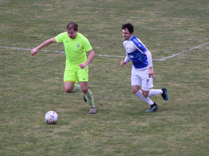 Po výhře nad béčkem Táborska (na snímku) dokázali fotbalisté Oseka bodovat i v Třeboni.