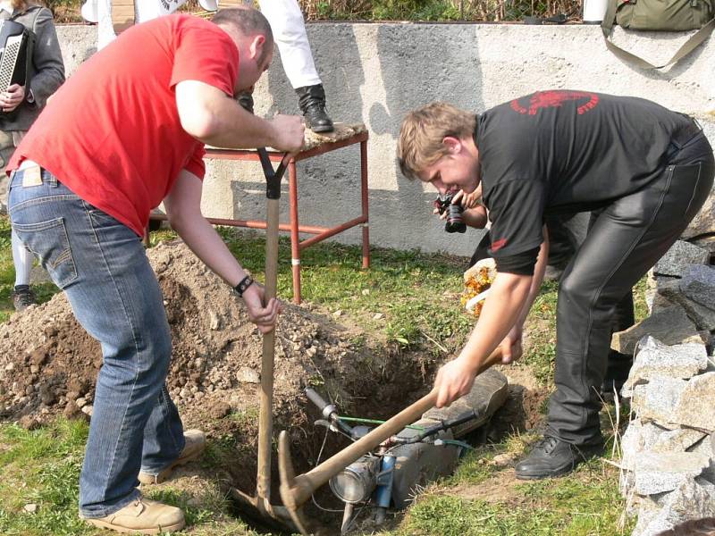 Zahájení motorkářské sezony v Novém Dražejově.