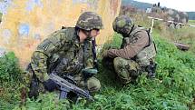 Téměř 300 strakonických vojáků se ve dnech 4. až 15. října zúčastnilo v Boleticích na Českokrumlovsku taktického cvičení. Kromě vojáků zde bylo přítomno skoro 100 hodnotitelů z NATO, kteří vojáky přezkušovali.