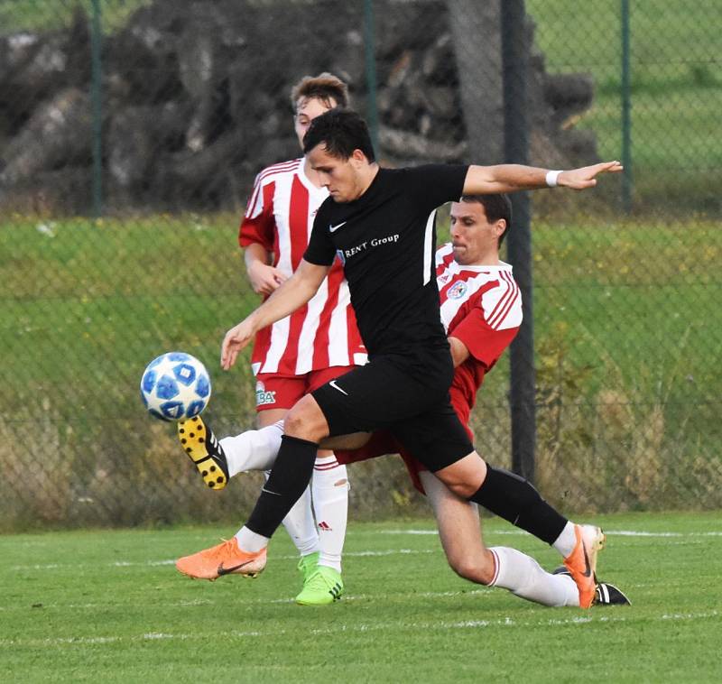 Fotbalový přebor kraje: Olešník - Blatná 4:1.