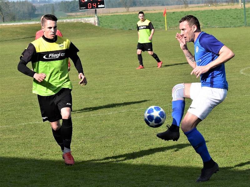 Fotbalový krajský přebor: Osek - Lom u Tábora 1:1.