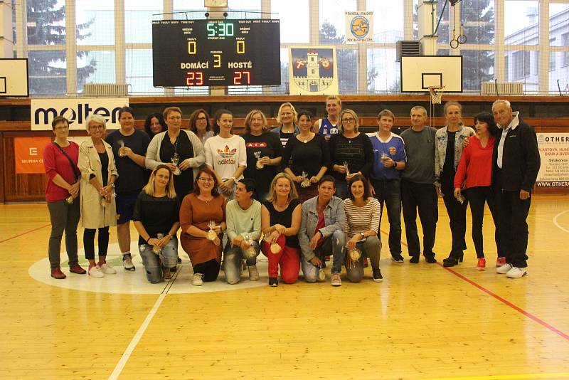 Basketbalisté ocenili všechny, kteří prošli BK Strakonice.