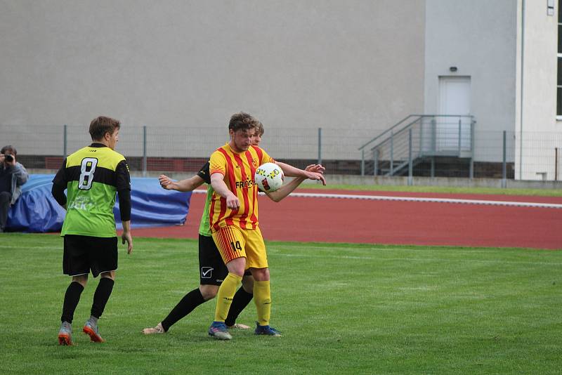 Fotbalová příprava: Junior Strakonice - Osek 2:2.