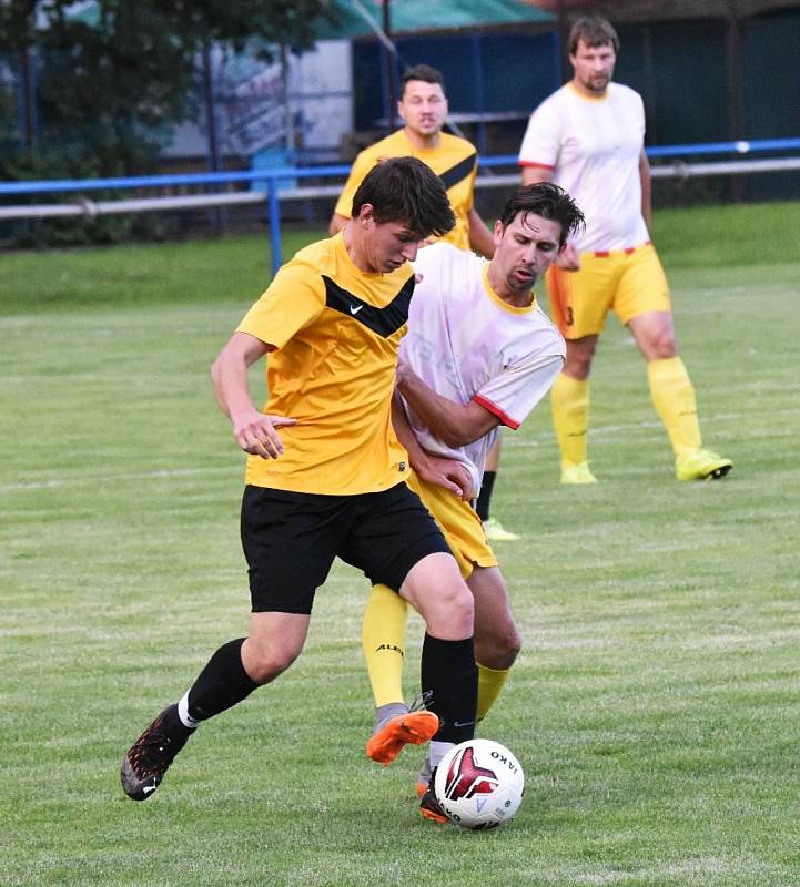 Přípravný fotbal: Junior Strakonice - Vacov 6:1.