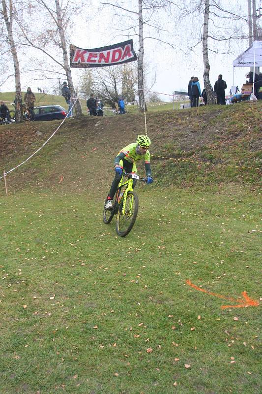 Cyklo závody na Děkanském vrchu ve Volyni.