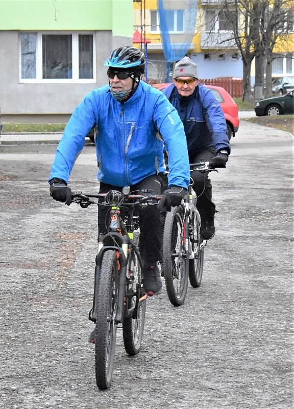 Strakoničtí cyklisté vítali Nový rok vyjížďkou.