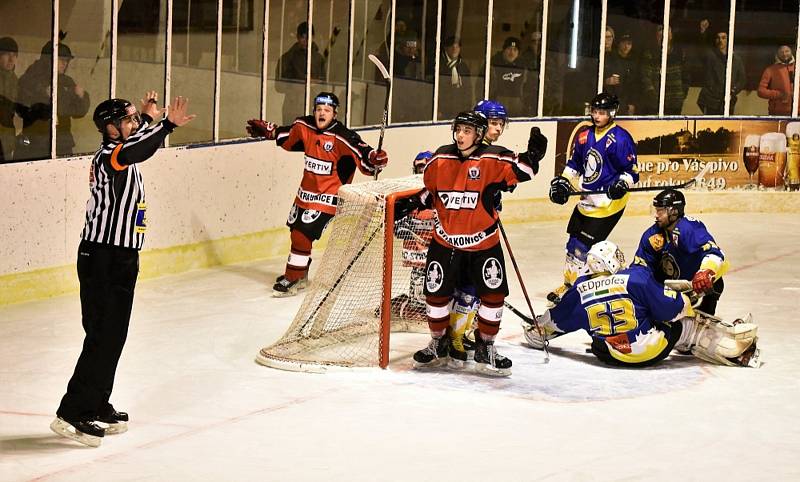 KL hokejistů: HC Strakonice - Veselí nad Lužnicí 5:4 (2:2, 1:1, 2:1).