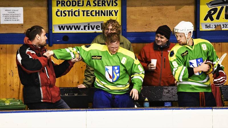 Hokejový OP Strakonicka: Drahonice - Katovice 6:6.