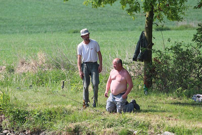 Rybářské závody přilákaly téměř 50 rybářů.