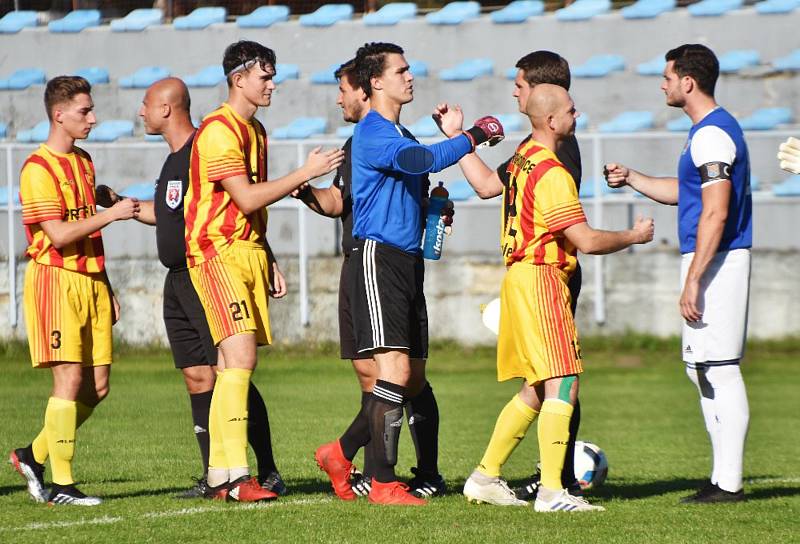 Fotbalový krajský přebor: Junior Strakonice - Třeboň 2:1.