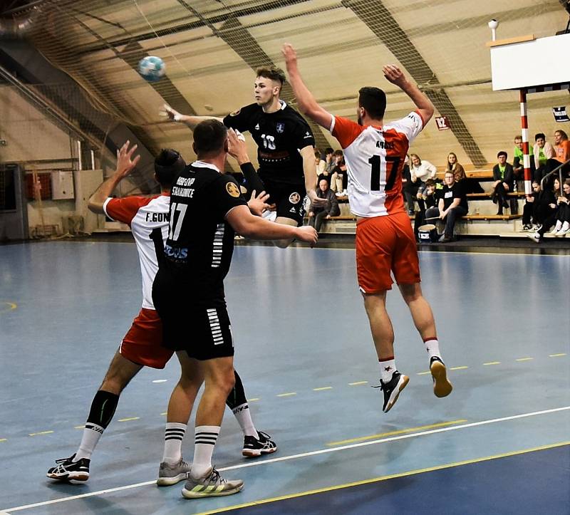 II. liga házenkářů: HBC Strakonice B - Slavia Praha 35:25 (19:11).