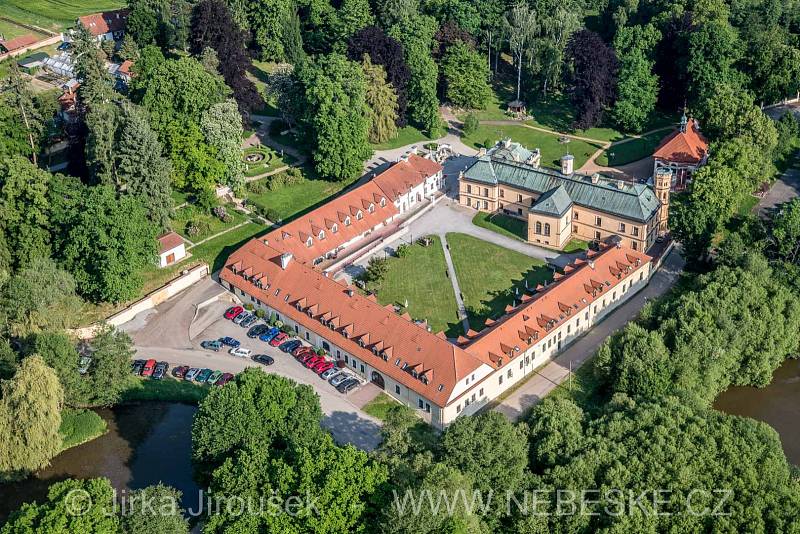 Zámek Odlochovice, Jankov, okres Benešov.