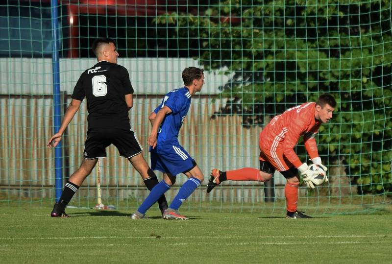 Fotbalová divize: Otava Katovice - Dynamo ČB B 0:3 (0:2).