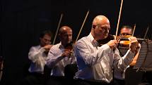 V pátek 26. července 2019 se na zámku Blatná konal koncert slavné vídeňské filharmonie Donau Philharmonie Wien.