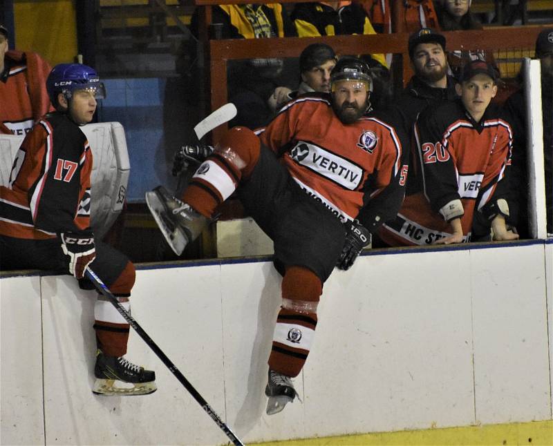 HC Strakonice – TJ Hluboká nad Vltavou Knights 8:5 (5:3, 1:1, 2:1).