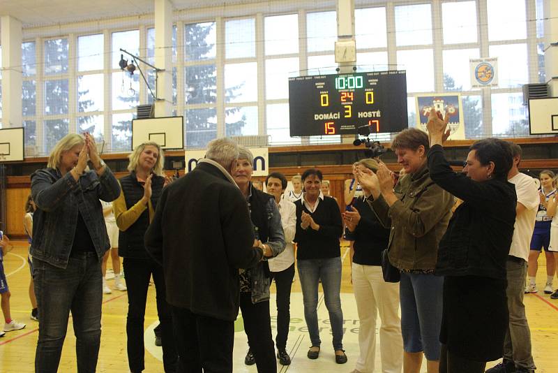 Křest Zlaté knihy strakonického basketbalu.