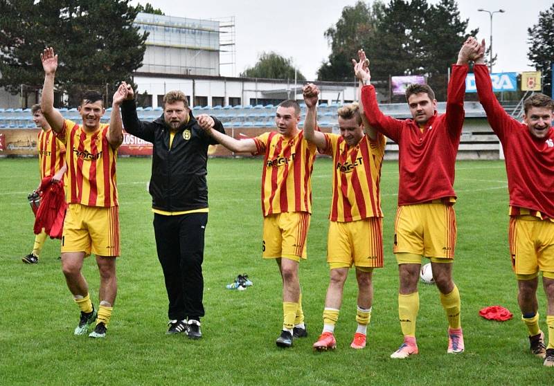 Fotbalový KP: Junior Strakonice - Sokol Sez. Ústí 2:0.