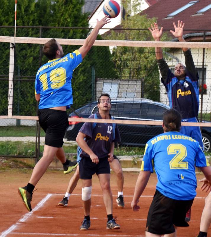 Volejbalisté ČZ Strakonice porazili Ledenice 3:0.