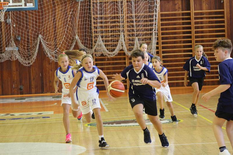 Superfinále zakončilo ročník Školské ligy v basketbale.