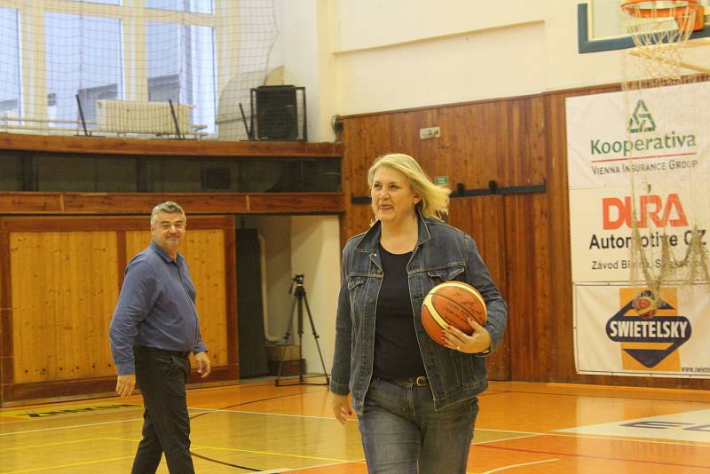 Křest Zlaté knihy strakonického basketbalu.