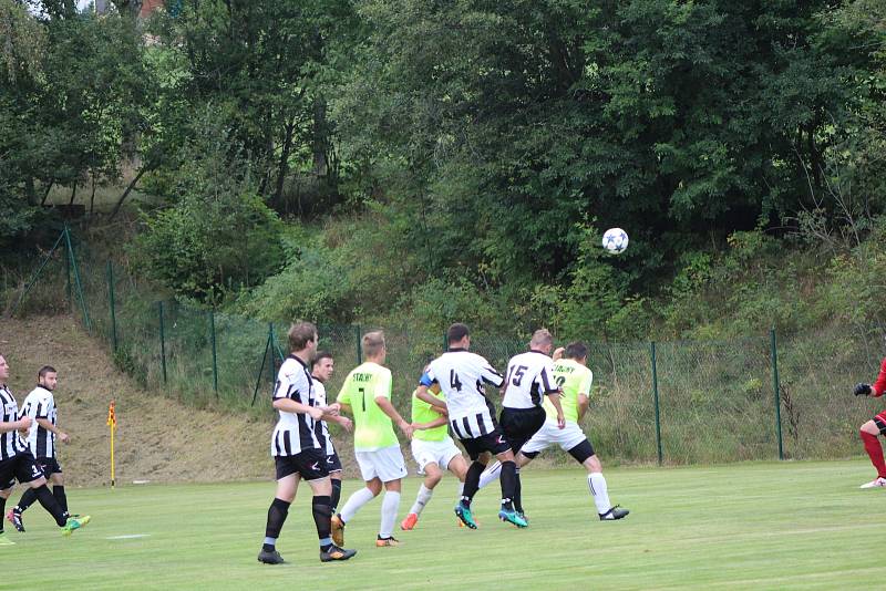 Fotbalová I.B třída: Stachy - Dražejov 2:1.