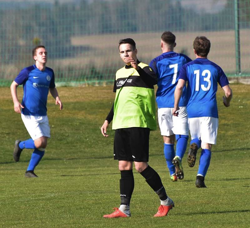 Fotbalový krajský přebor: Osek - Lom u Tábora 1:1.