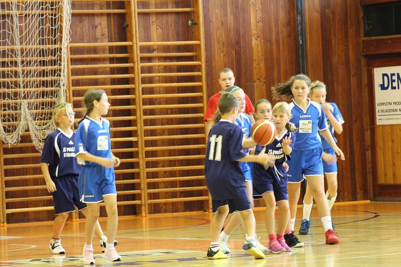 Superfinále zakončilo ročník Školské ligy v basketbale.