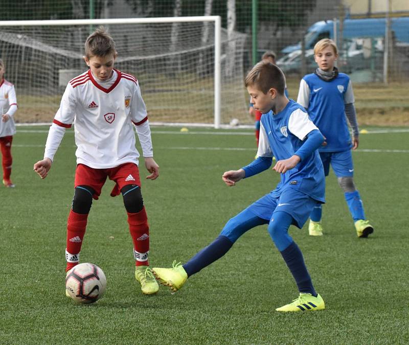 Žáci Junioru Strakonice se v přípravě utkali s fotbalisty FC MAS Táborsko.