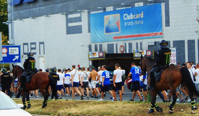 Strakonická odbočka přátel Slavie Praha jela podpořit své hráče v 3. předkole Ligy mistrů proti ukrajinskému Dynamu Kyjev.