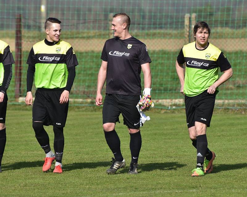 Fotbalový krajský přebor: Osek - Lom u Tábora 1:1.