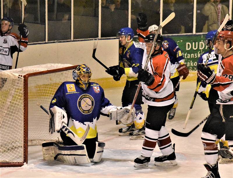 HC Strakonice - Loko Veselí nad Lužnicí 8:4.