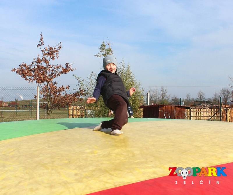 V sobotu v Zelčíně otevírá i trampolínové centrum s 11 velkými vzduchovými trampolínami, jehož součástí je i největší vzduchová trampolína ve střední Evropě.