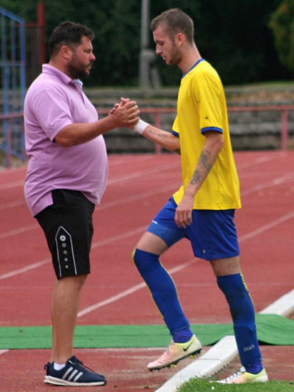 Fotbalisté Neratovic slaví druhou výhru v sezoně, přehráli Meteor Praha.