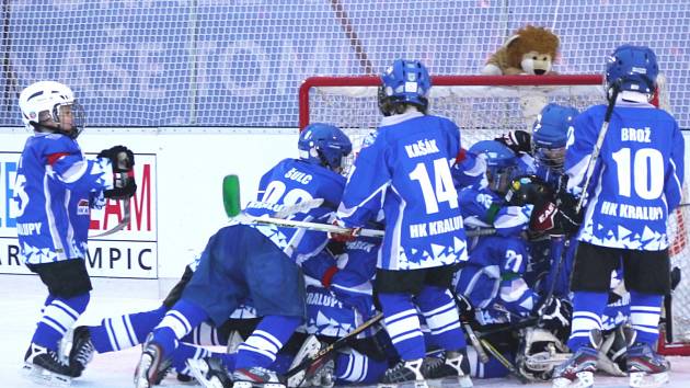 Kralupští druháci si zahráli v olympijském parku v Praze na Letné.