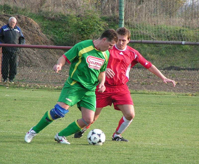 Lužec (v zeleném) - Luštěnice (1-0)