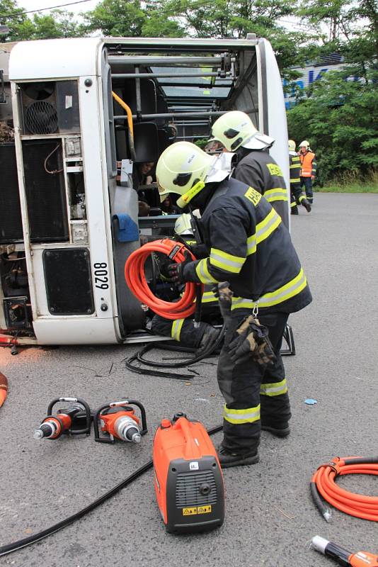 Cvičení "autobus" v Mělníku.