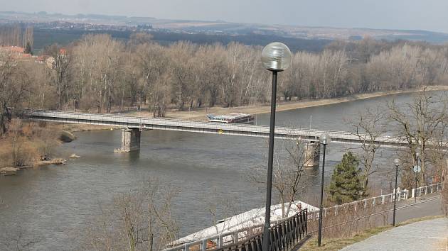 Most Josefa Straky v Mělníku, přezdívaný starý most.