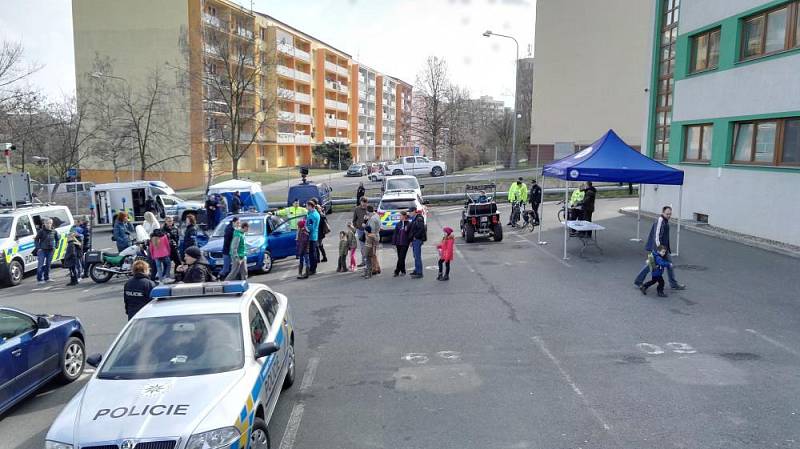 Den otevřených dveří na Územním odboru Policie ČR Mělník.