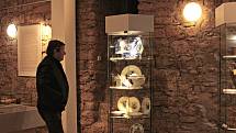 V Regionálním muzeu Mělník je od pátku 17. ledna k vidění zajímavá výstava s názvem Proměny tvaru a dekoru ve fajánsi a jemné kamenině ze 17. až 19. století.