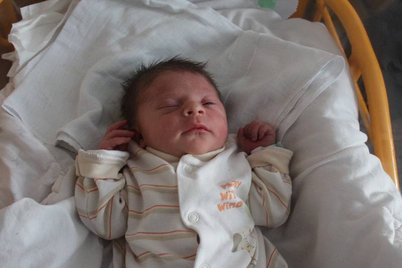 Václav Macura, MělníkNarodil se 18. 6. 2019, po porodu vážil 2450 g a měřil 44 cm. Rodiče jsou Václav a Kateřina Macurovi.