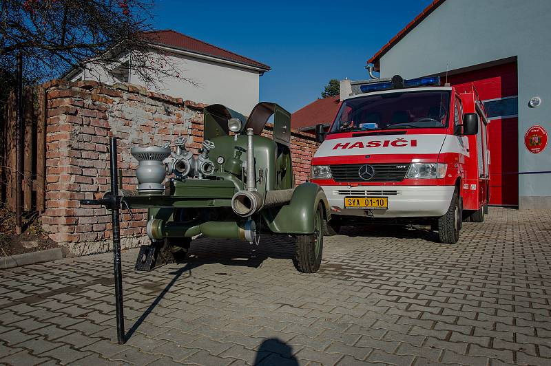 V Obříství byla slavnostně otevřena nová hasičská zbrojnice.