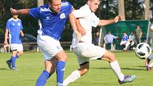 Výběr OFS Mělník (v bílém) podlehl Berounu vysoko 0:5.