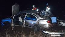 Dopravní nehodu u obce Zlosyň nepřežili dva lidé.