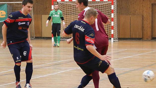 Dres Olympiku v utkání s Třincem poprvé oblékl také Václav Bellada.