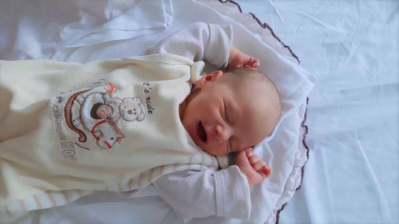 Petr Řehák, Mělník. Narodil se 5. září 2019, po porodu vážil 3 070 g a měřil 48 cm. Rodiči jsou Petr a Lenka Řehákovi.