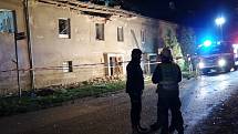 Záchranná akce v Tursku po explozi plynu v bytovém domě 28. října 2020.