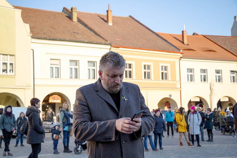 Na Mělníku uspořádali lidé demonstraci na podporu Ukrajině.